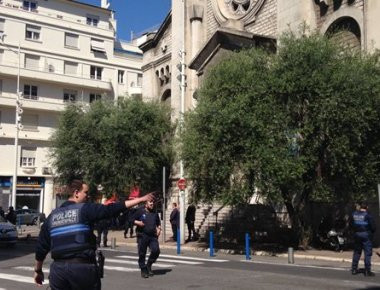 Γαλλία: Ύποπτος εισέβαλε σε Ιερό ναό στη Νίκαια και απειλούσε «θα τα τινάξουμε όλοι»